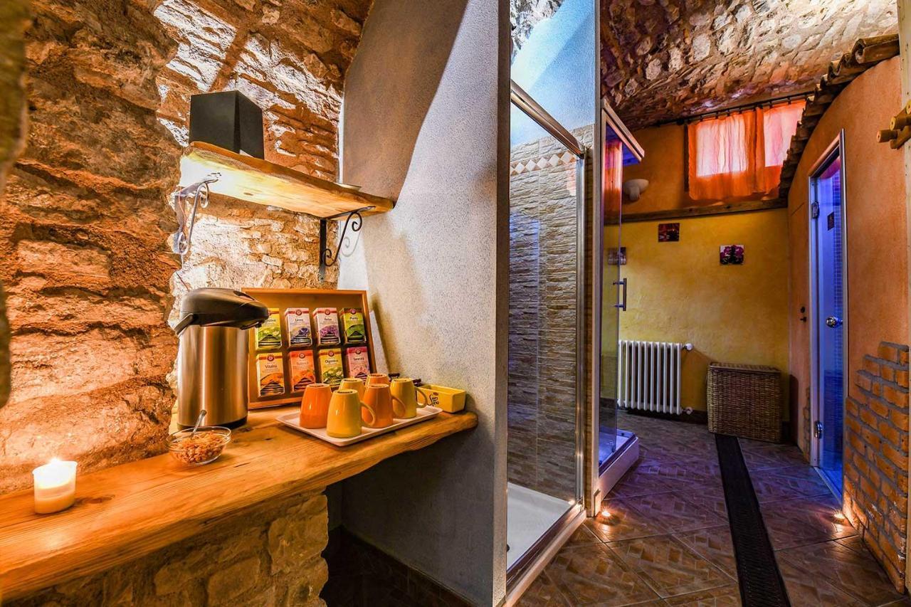 Hotel Castello Тиньяле Экстерьер фото