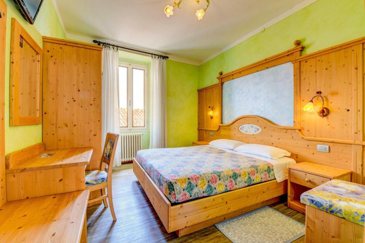 Hotel Castello Тиньяле Экстерьер фото